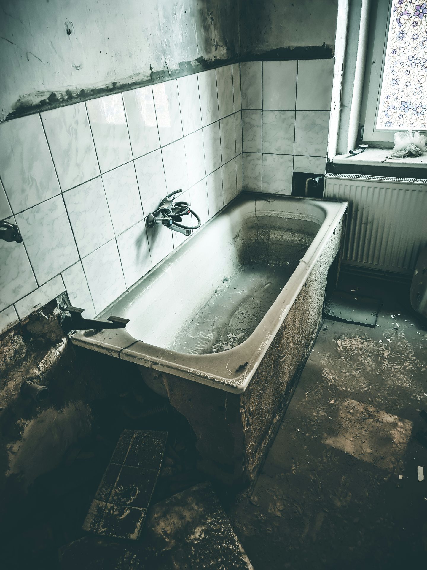 Une image de baignoire sale