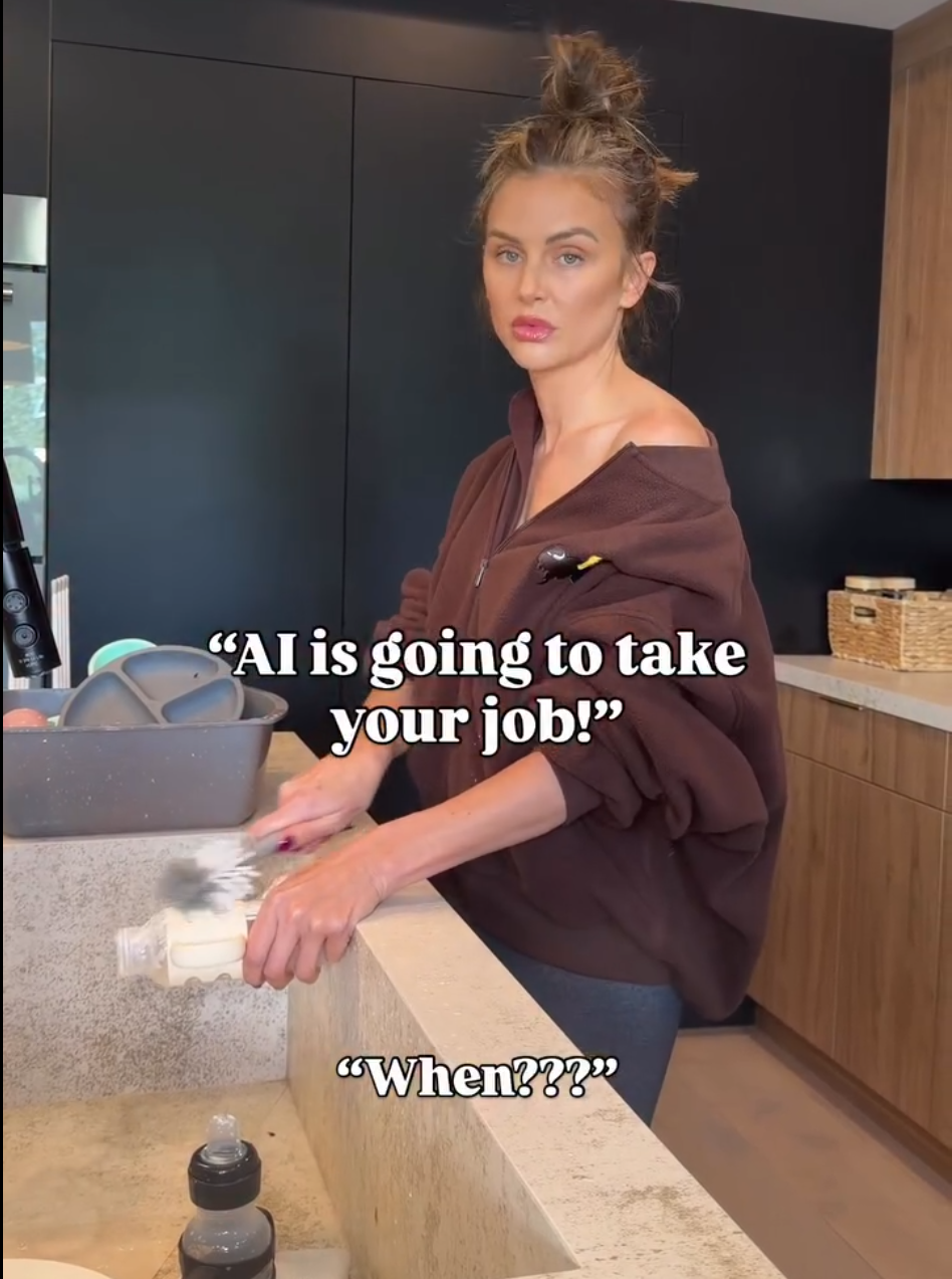 Une femme en train de faire le ménage et à qui on dit "l'IA va te prendre ton travail" ! Elle répond "Quand ??"